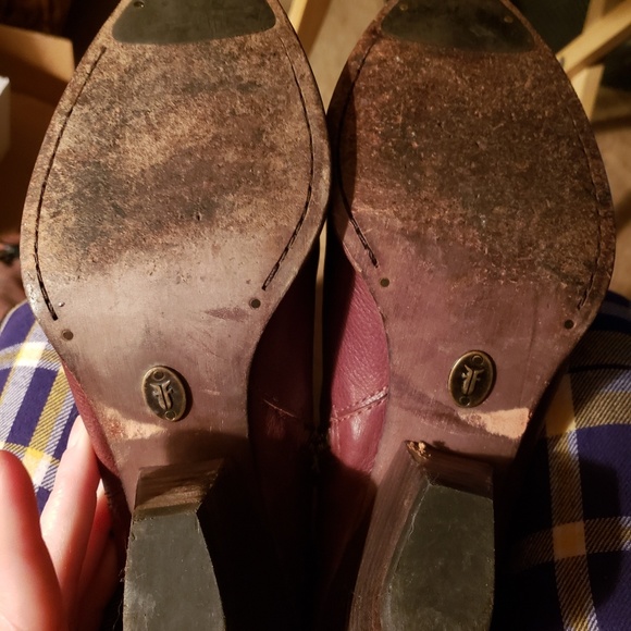 Frye Reinna Bootie - Picture 4 of 5